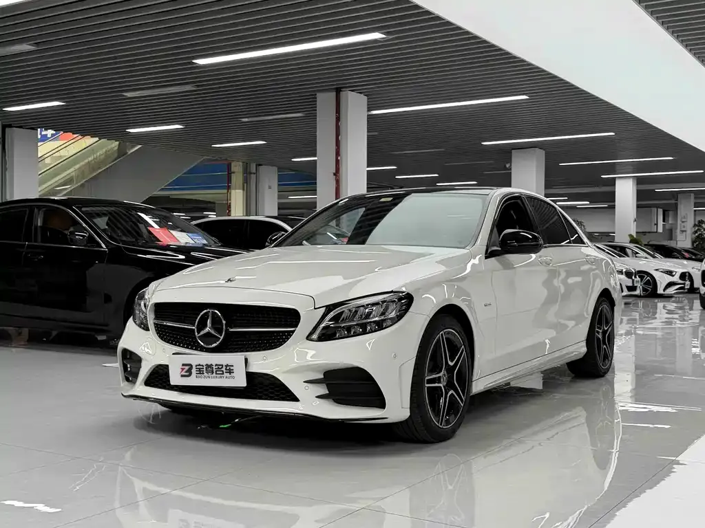 Mercedes-Benz C-Class — фото 1
