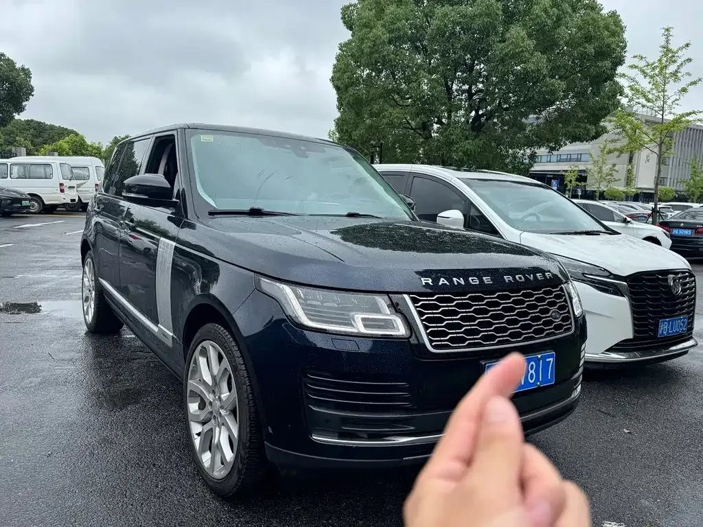Land Rover Range Rover — фото 1
