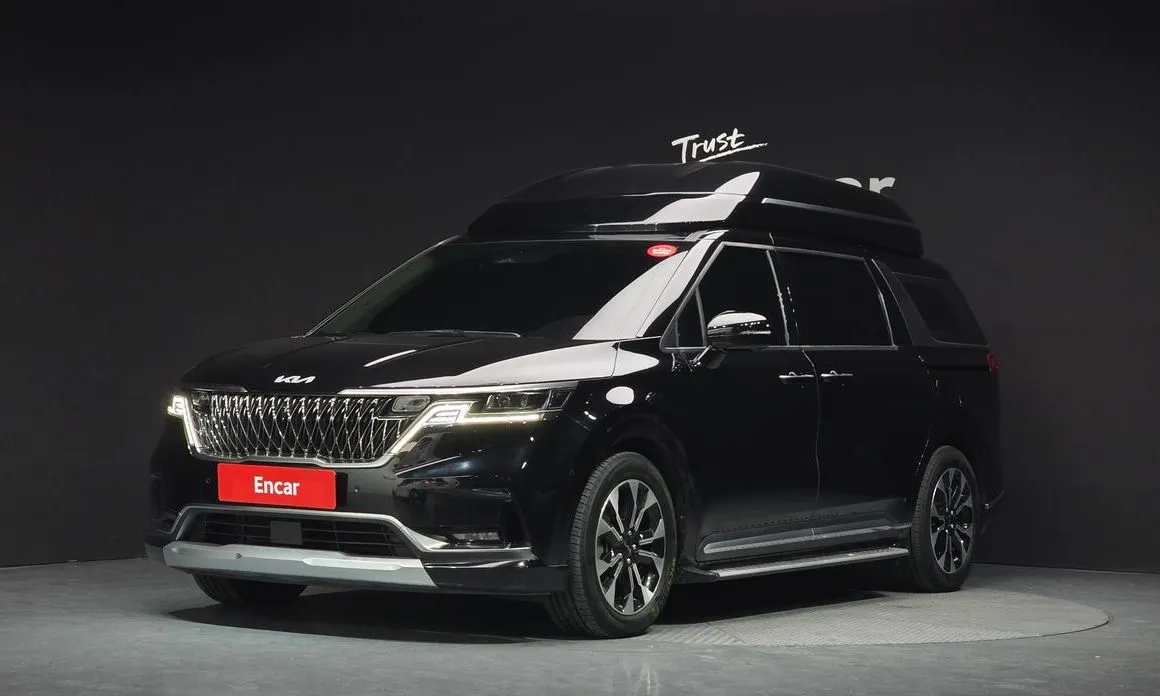 Kia Carnival — фото 1
