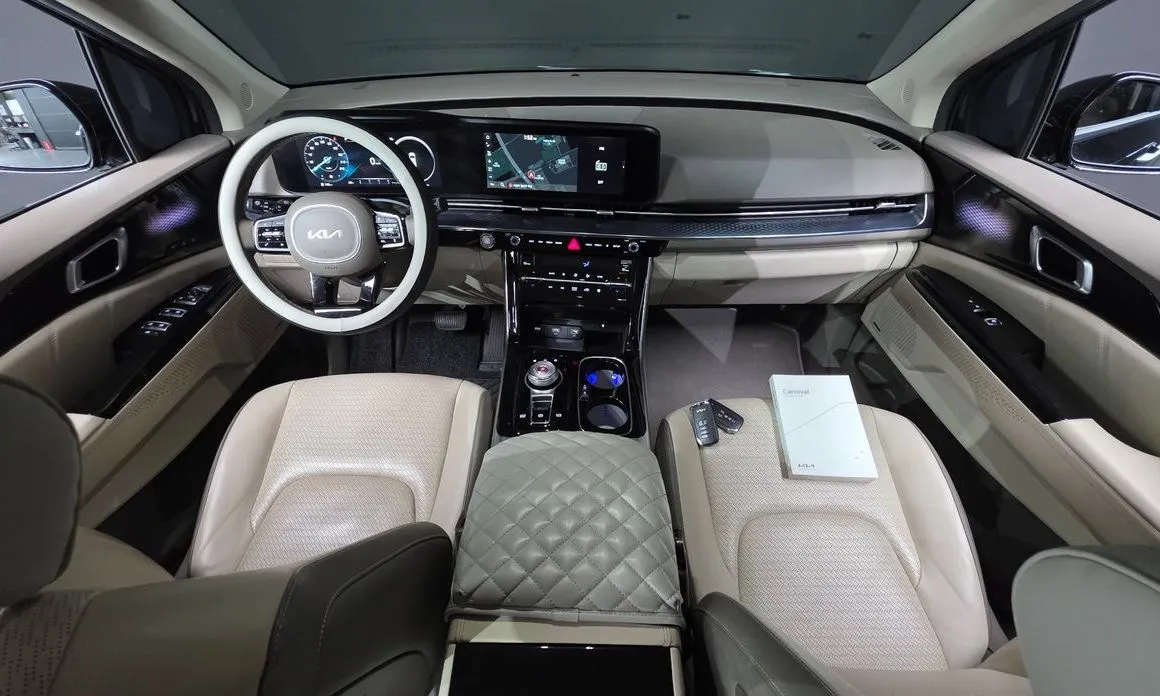 Kia Carnival — фото 3