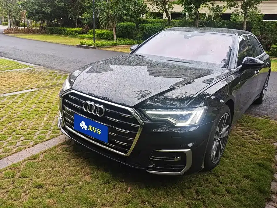 Audi A6L — фото 1