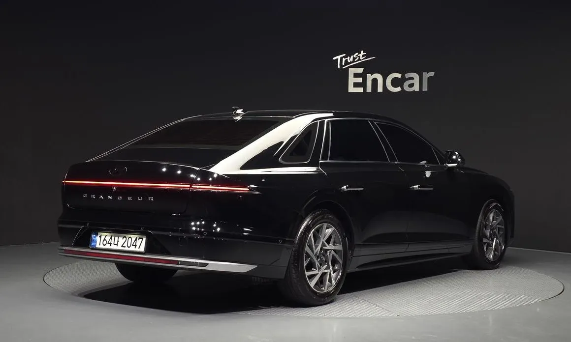 Hyundai Grandeur 2023 из KR, фото 4
