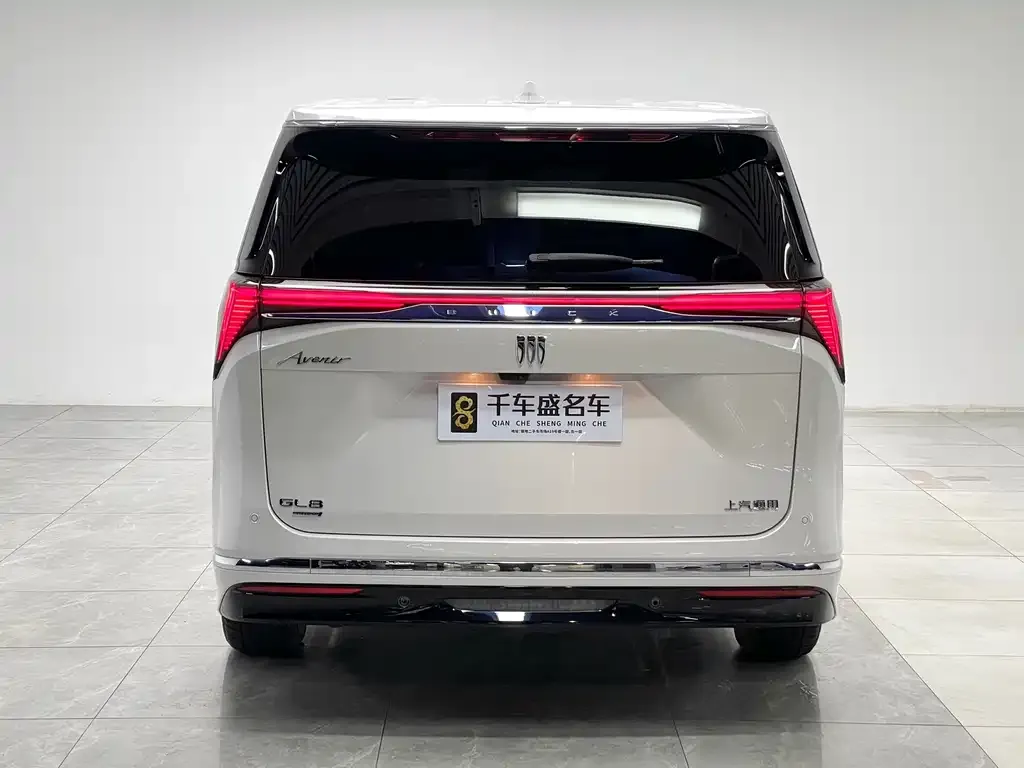 Buick GL8 Hybrid — фото 6