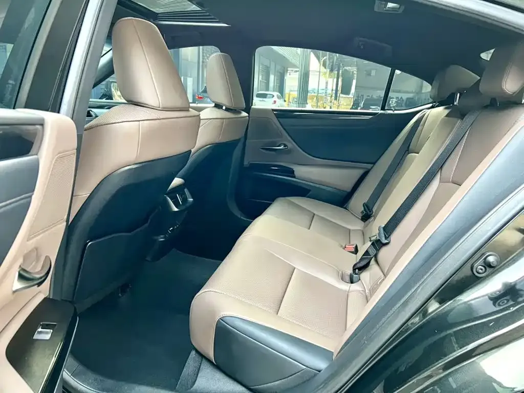 Lexus ES 2024 из CN, фото 3