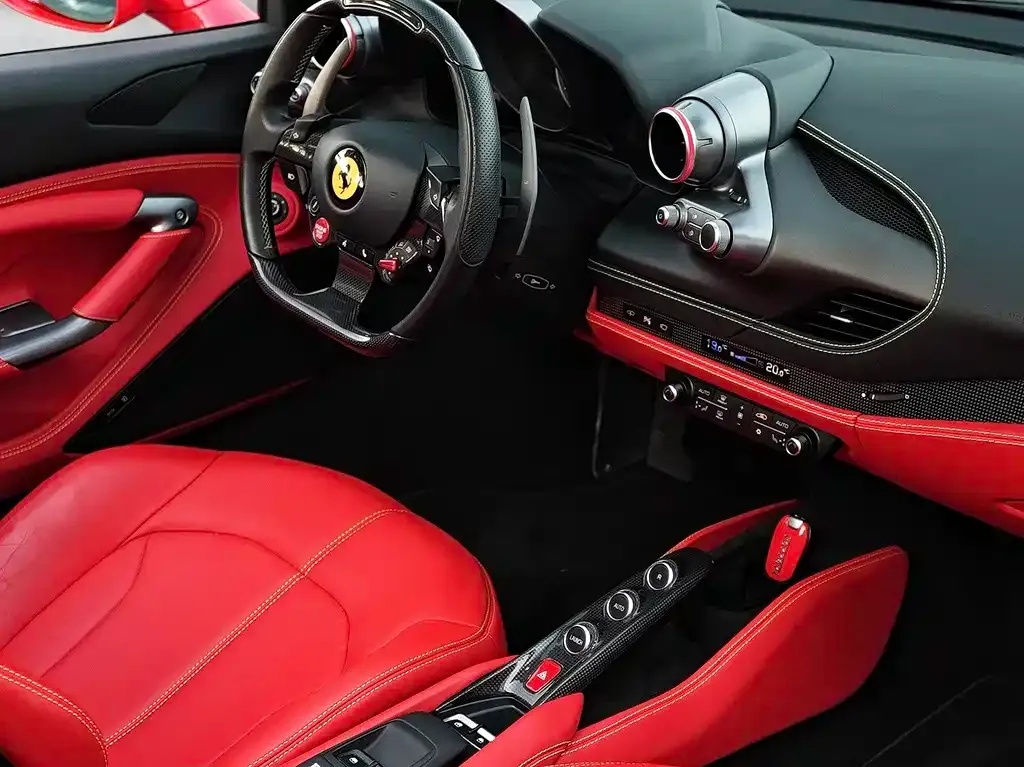Ferrari F8 — фото 6