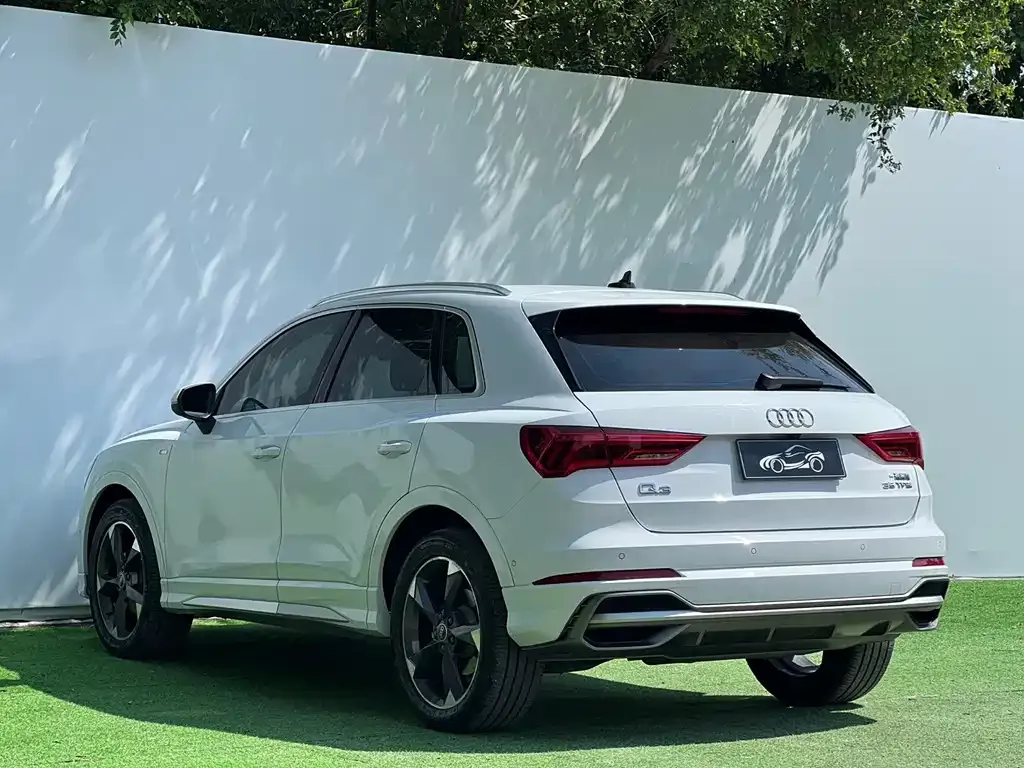 Audi Q3 — фото 6