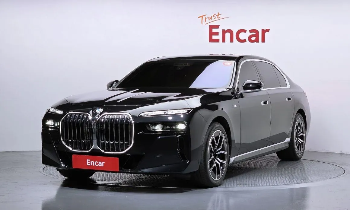 BMW 7-Series