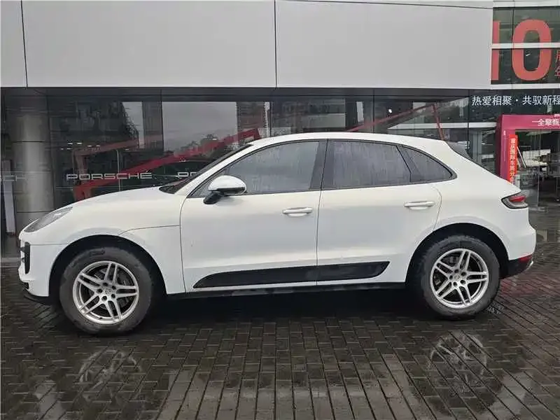 Porsche Macan — фото 8