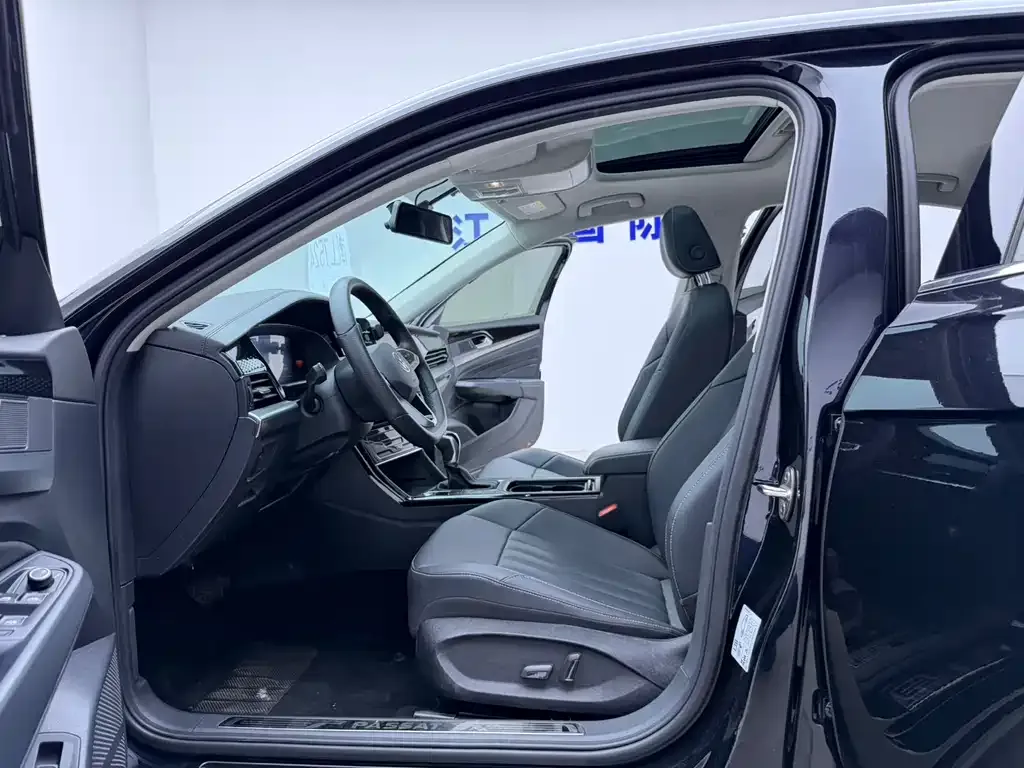 Volkswagen Passat — фото 4
