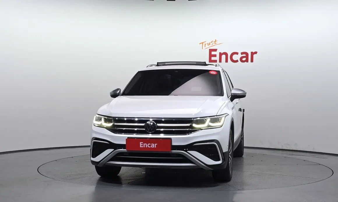 Volkswagen Tiguan — фото 10