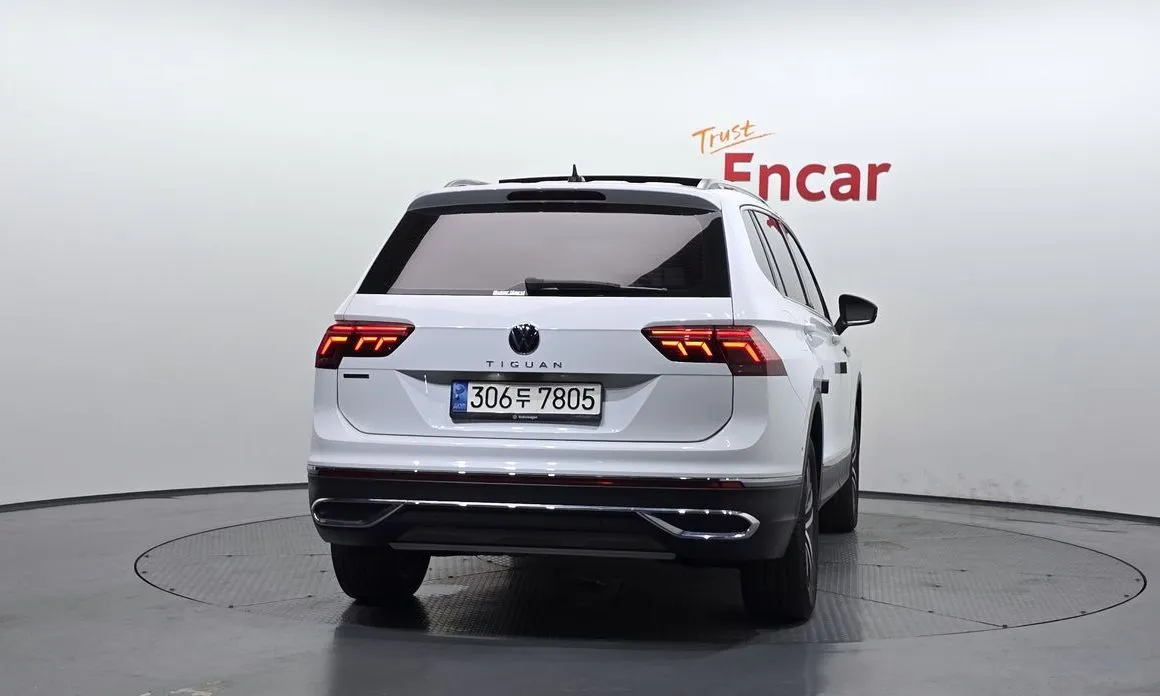 Volkswagen Tiguan — фото 5