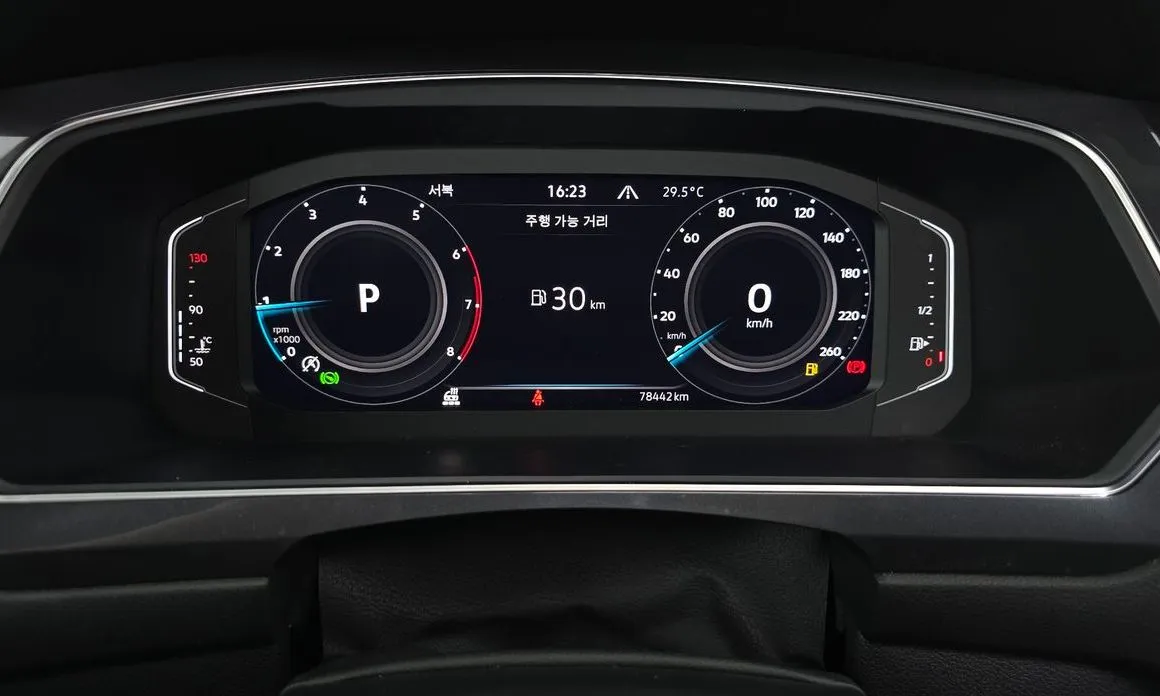 Volkswagen Tiguan — фото 4