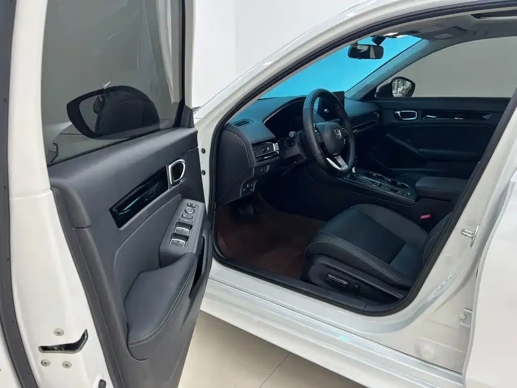 Honda Civic — фото 8