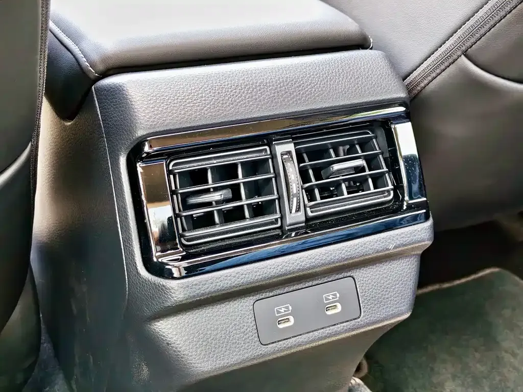 Honda Accord 2024 из CN, фото 7