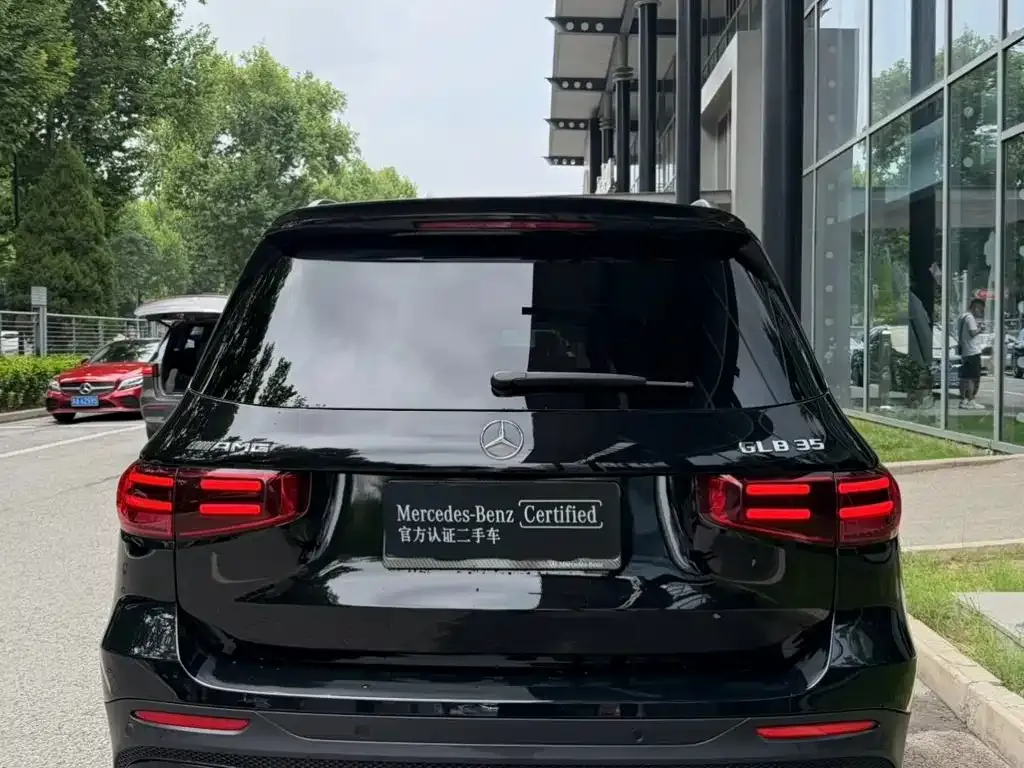 Mercedes-Benz GLB AMG — фото 2
