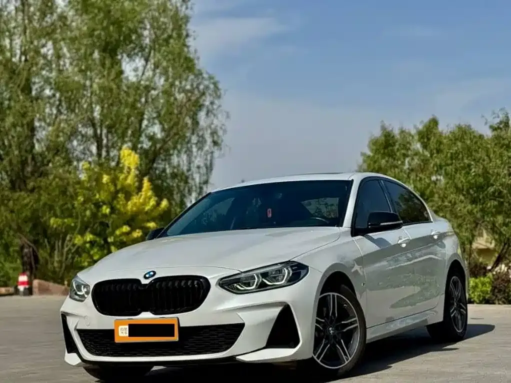 BMW 1 Series — фото 1