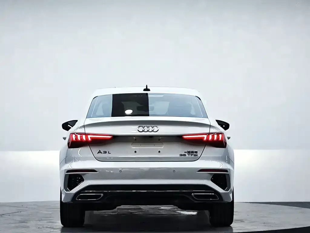 Audi A3 — фото 2