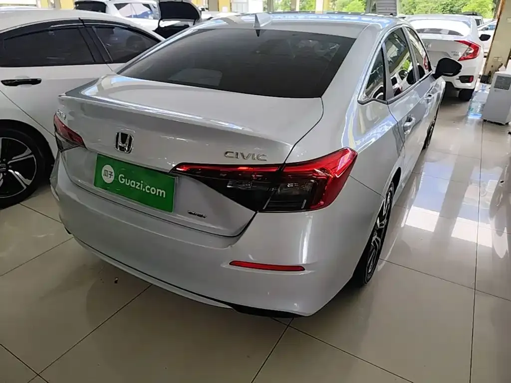 Honda Civic — фото 9
