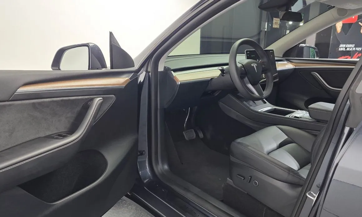 Tesla Model Y — фото 3
