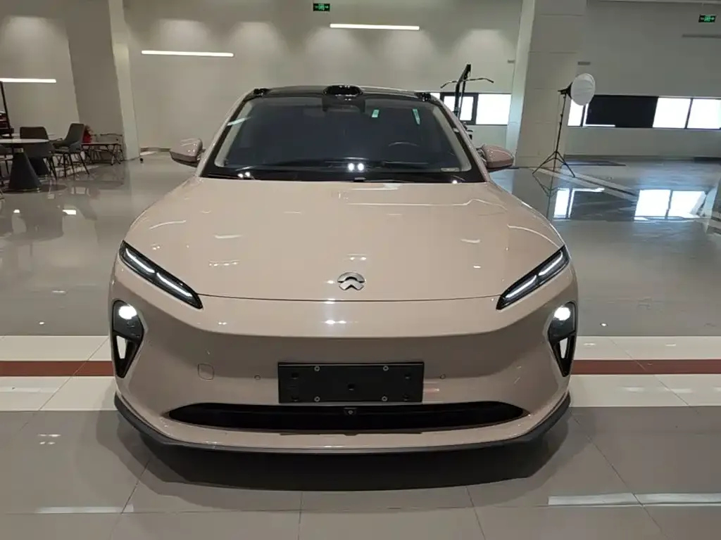 NIO ET5 — фото 3