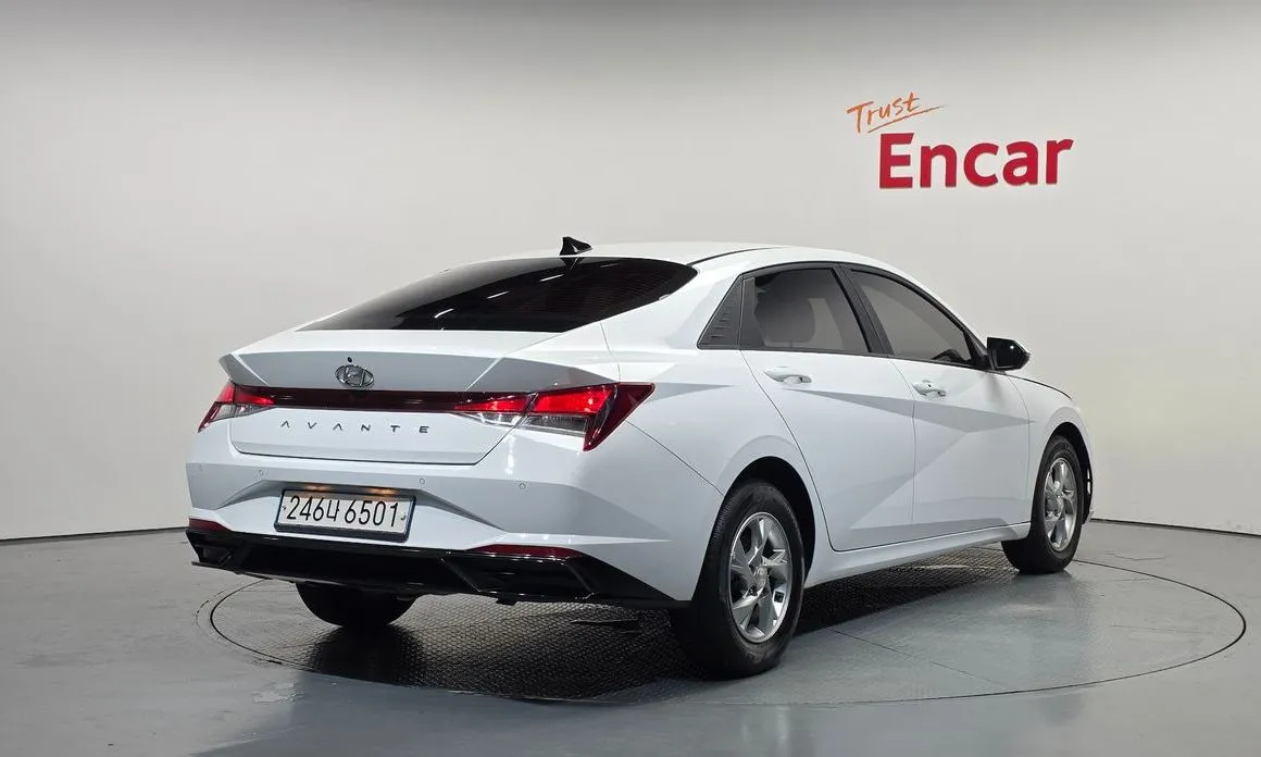 Hyundai AVANTE — фото 2