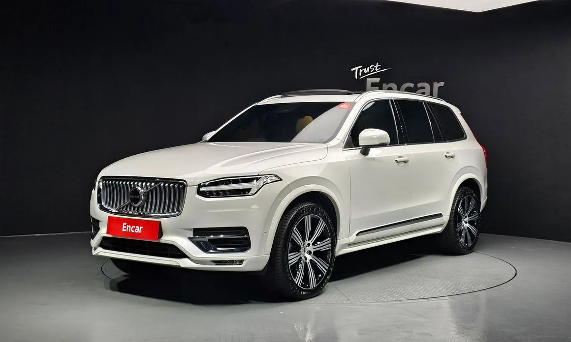 Volvo XC90 — фото 1