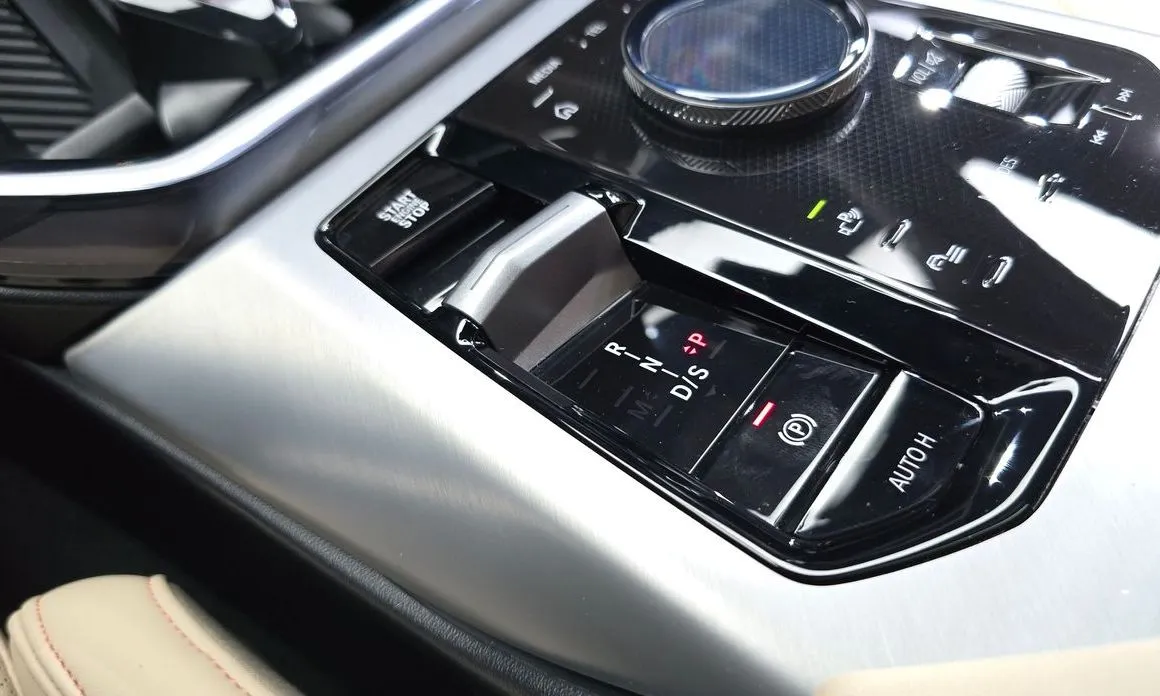 BMW X3 2025 из KR, фото 5