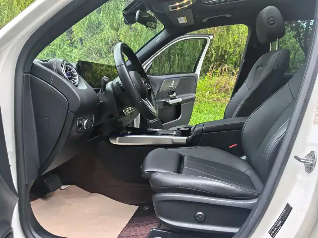 Mercedes-Benz GLB 2023 из CN, фото 7
