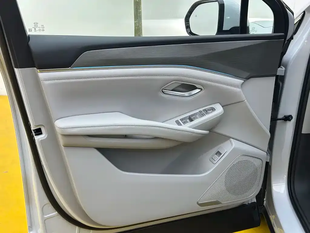BYD 宋Ultra 2026 из CN, фото 8