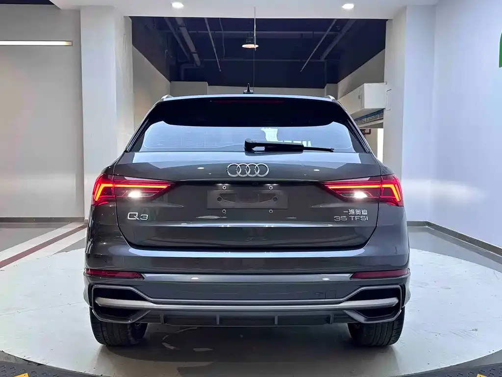 Audi Q3 — фото 4