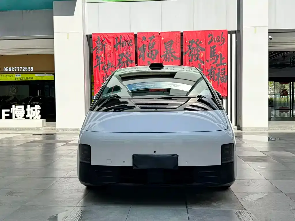 Li Auto MEGA — фото 6