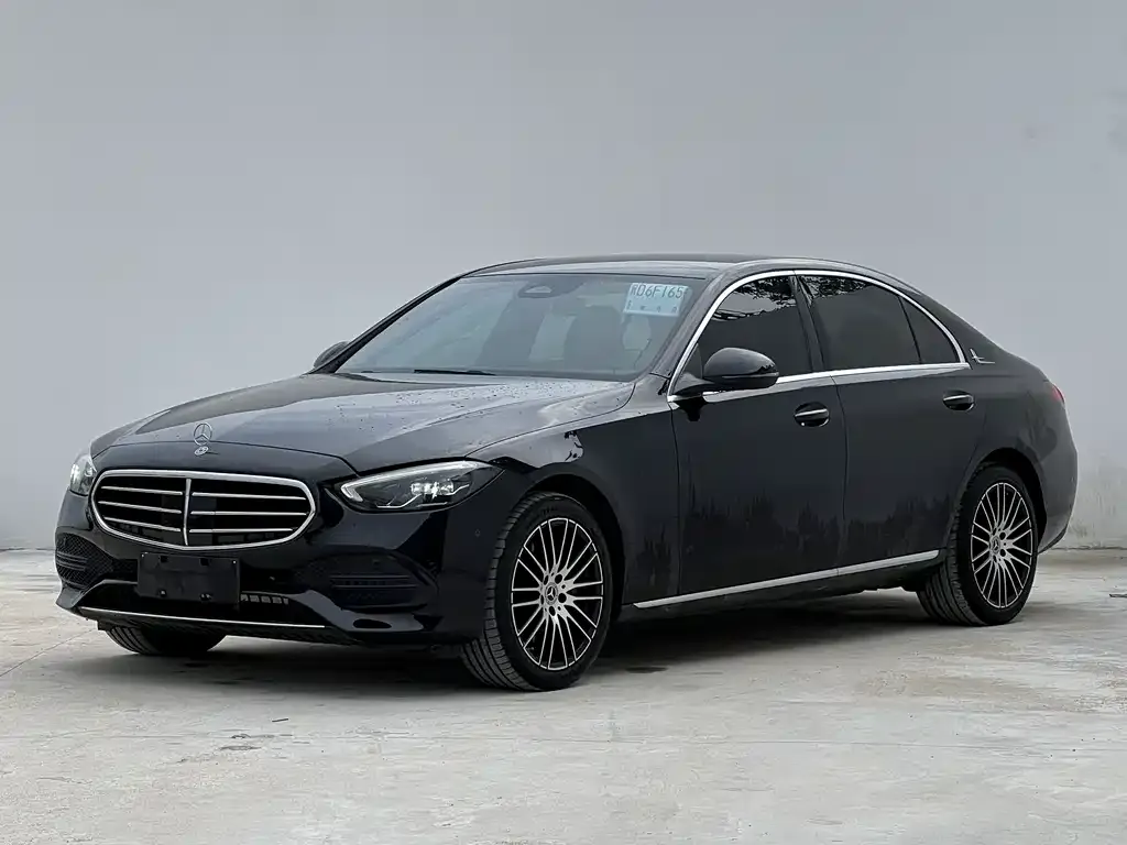 Mercedes-Benz C-Class — фото 1