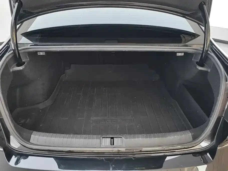 Volkswagen Magotan — фото 8