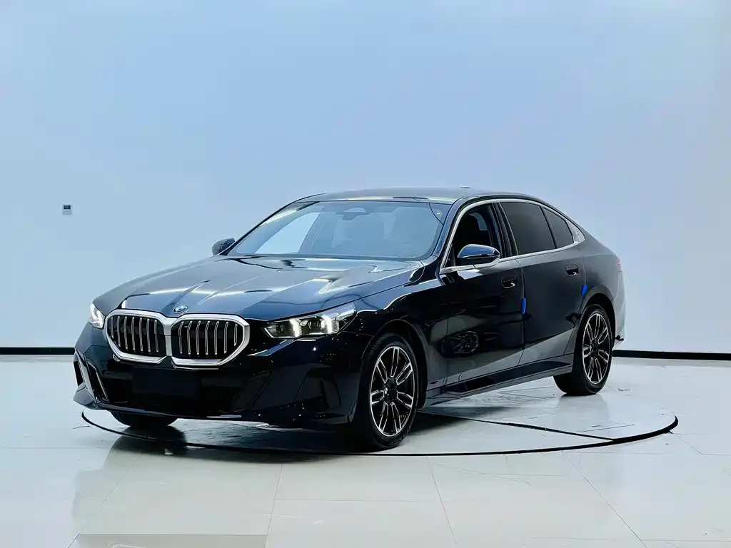 BMW 5 Series 525Li M Sport 1
