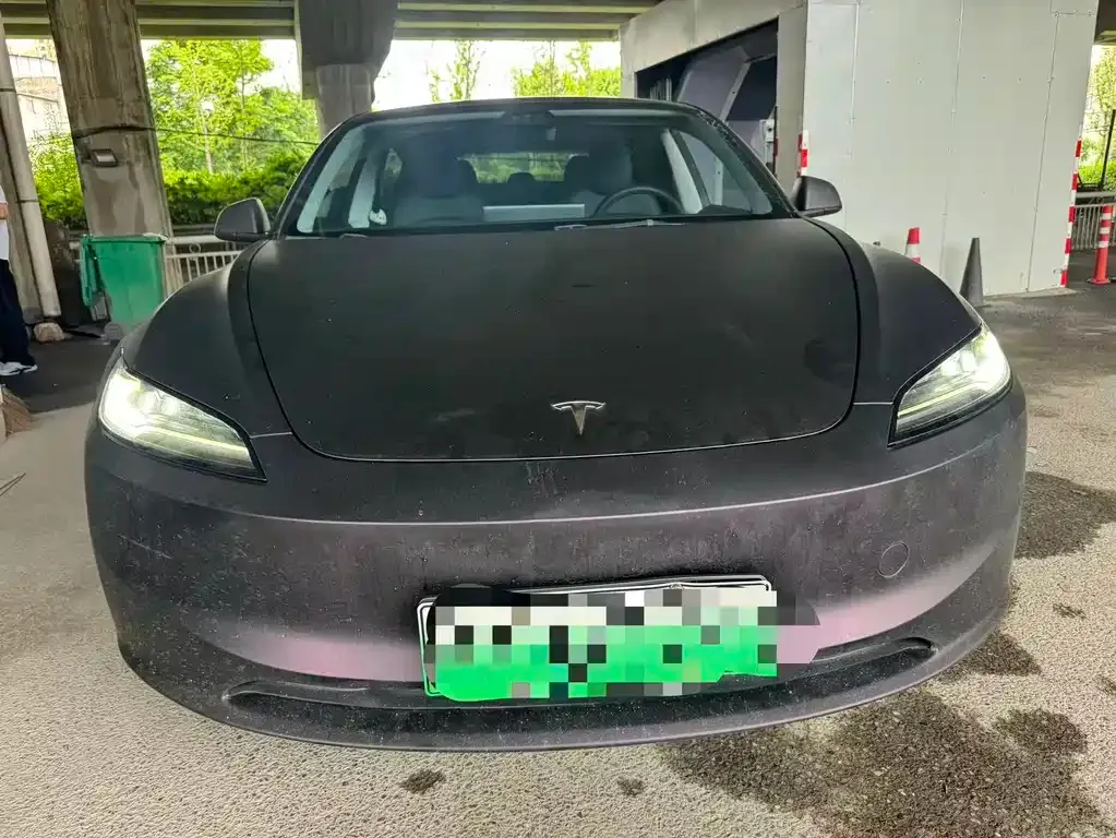 Tesla Model 3 — фото 8