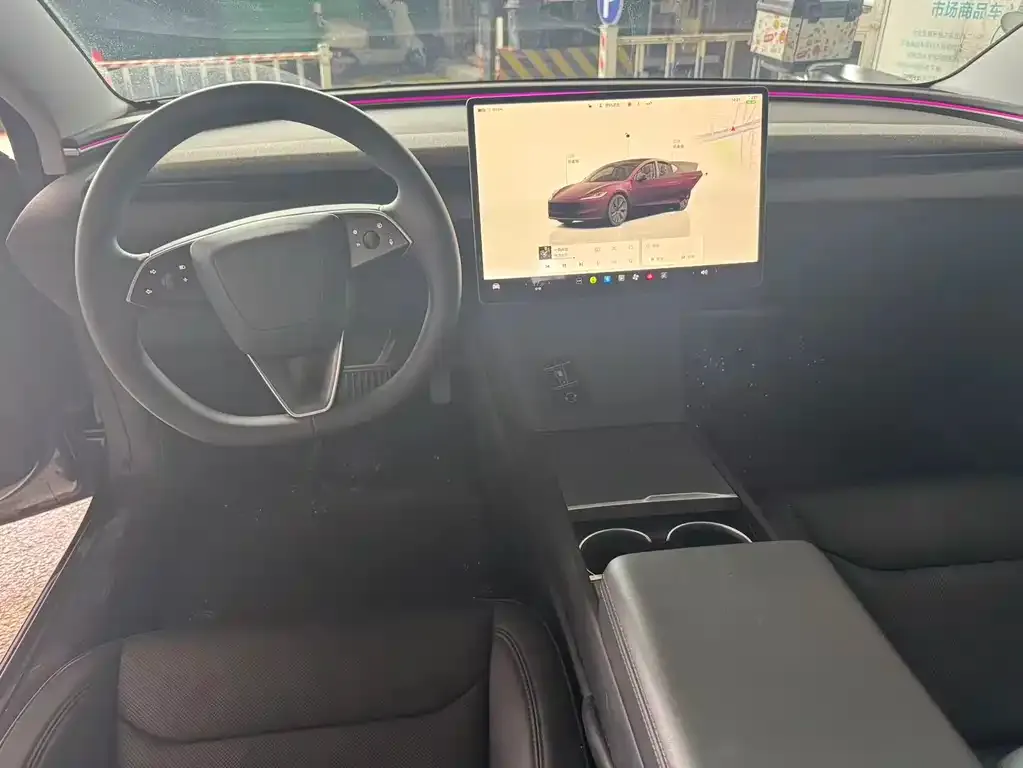 Tesla Model 3 — фото 3