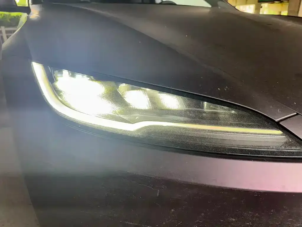 Tesla Model 3 — фото 5