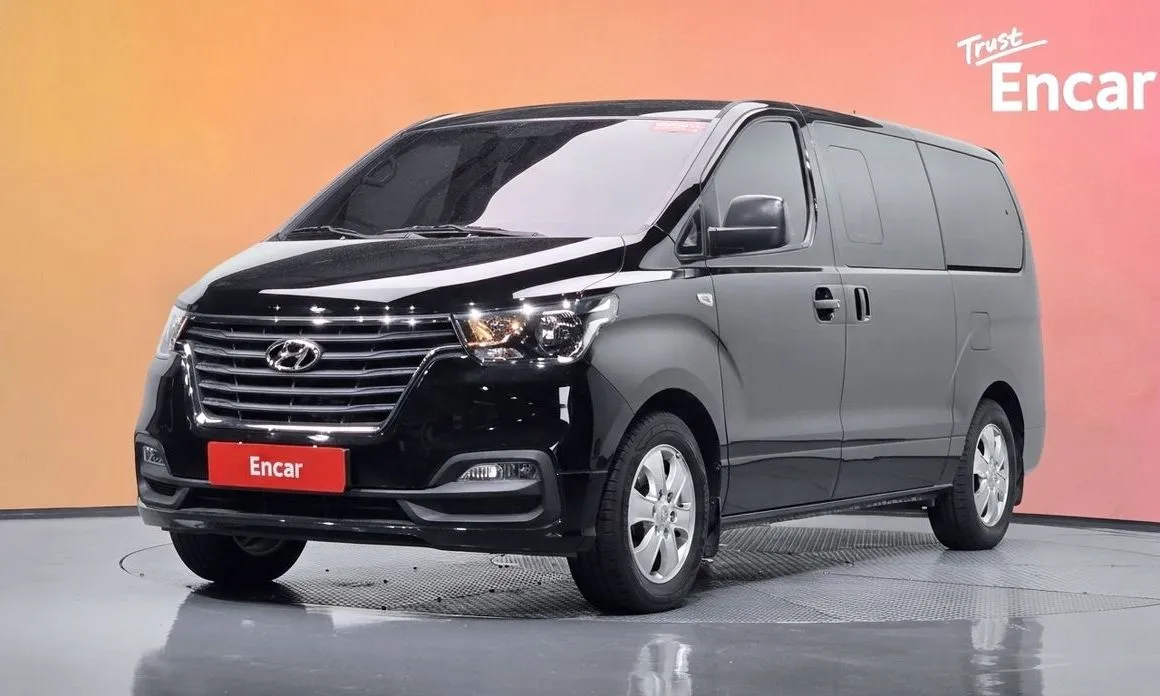 Hyundai Starex — фото 1