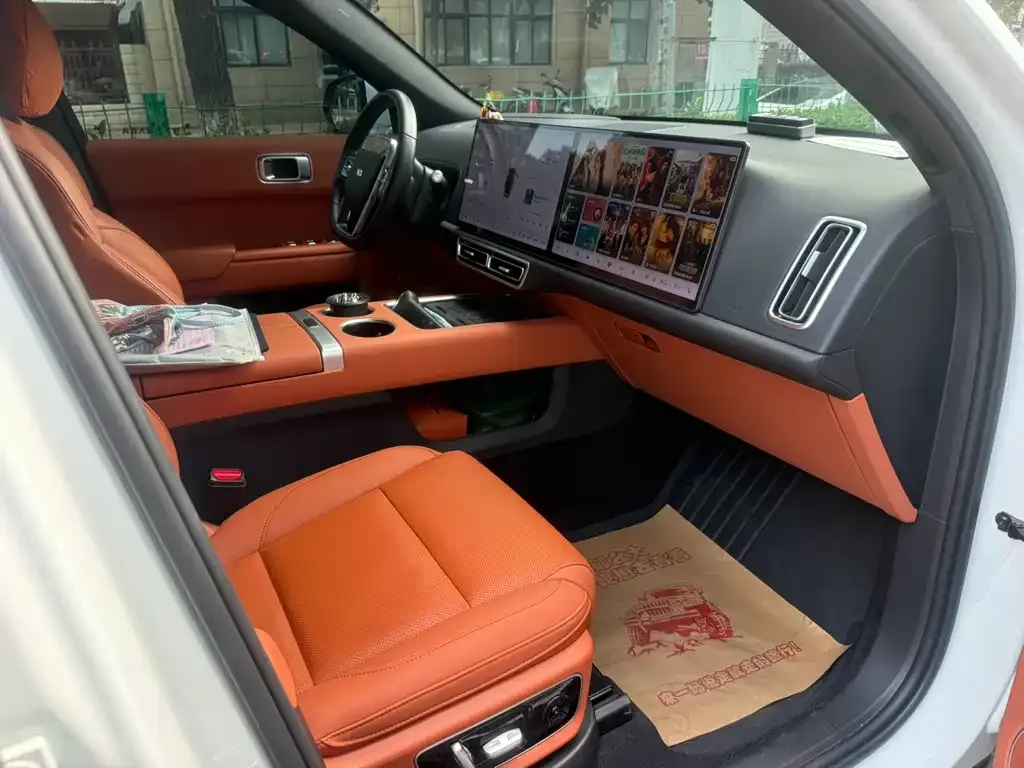 Li Auto L7 — фото 8