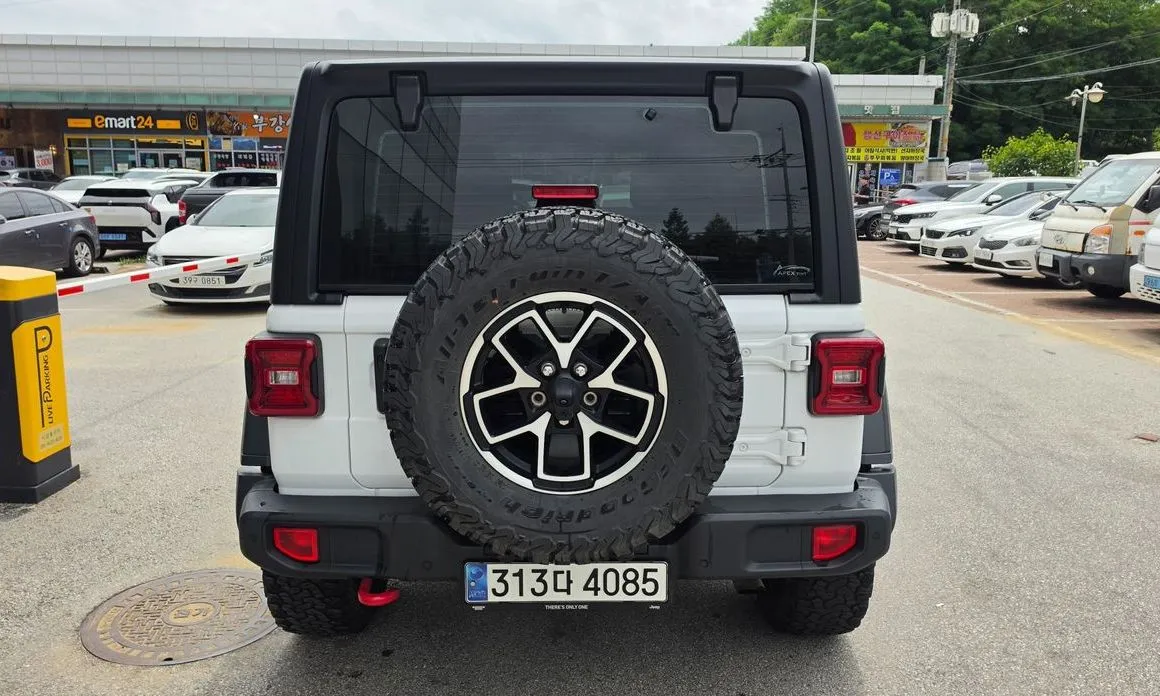 Jeep Wrangler — фото 2