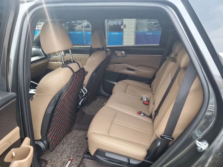 Kia Sorento — фото 5