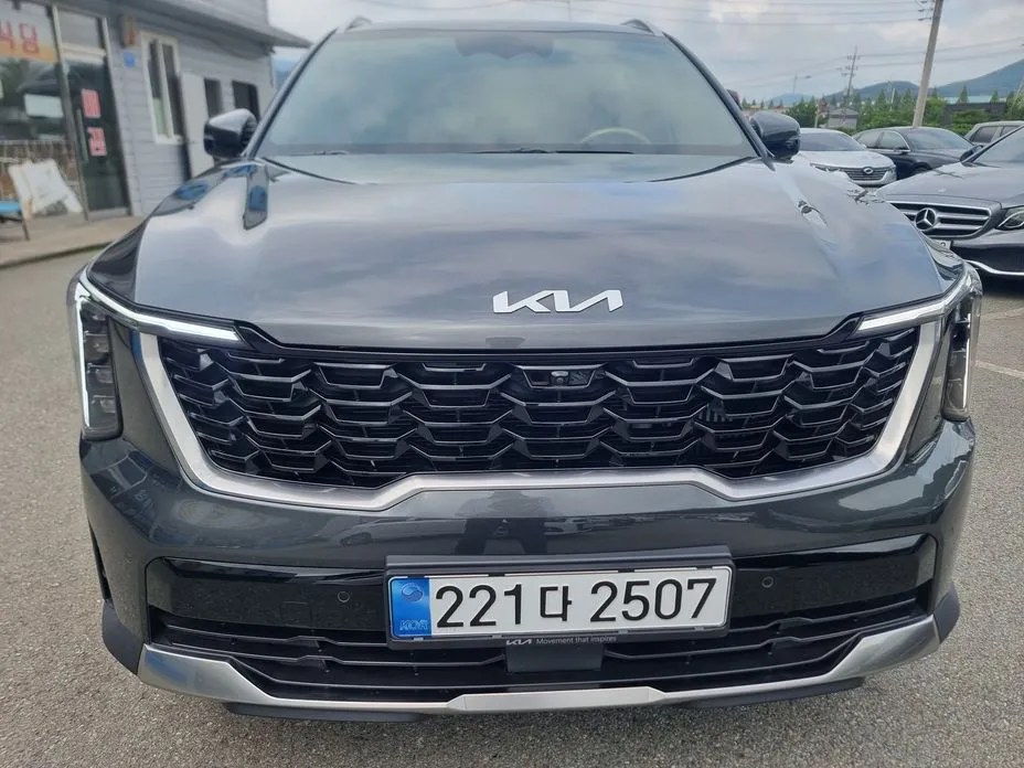 Kia Sorento — фото 9