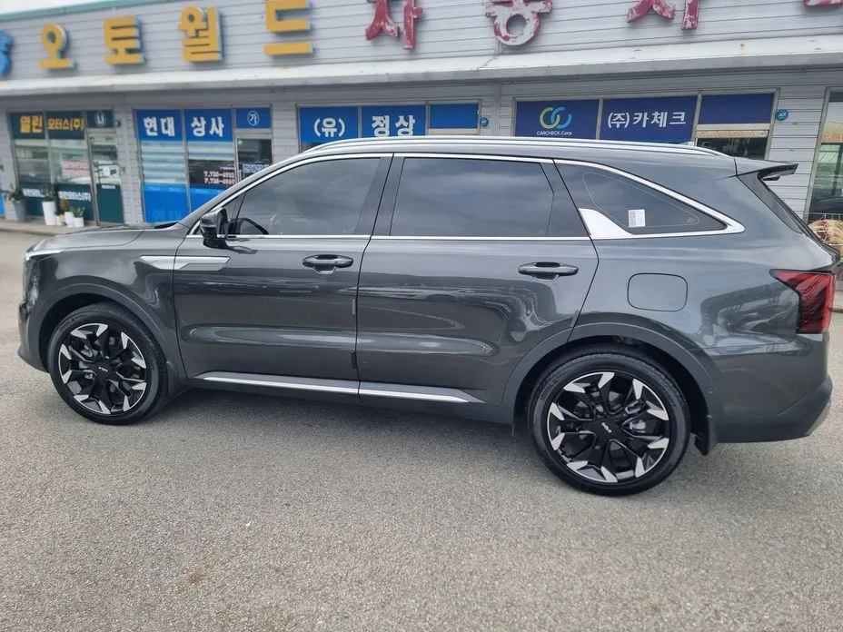 Kia Sorento — фото 3