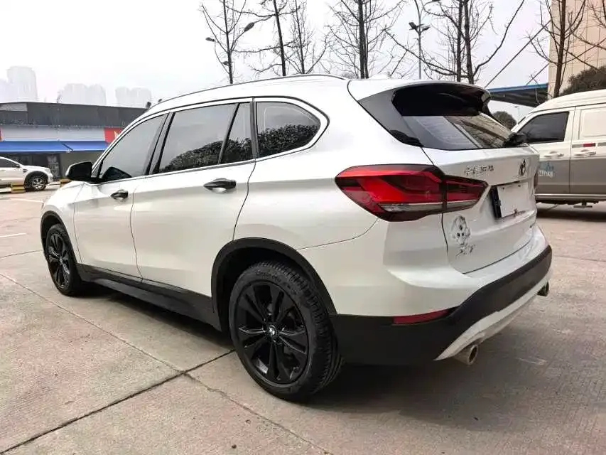 BMW X1 — фото 4