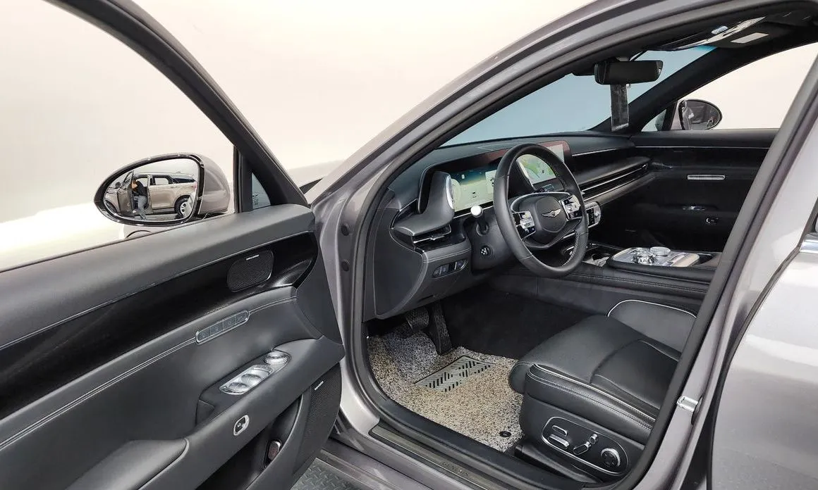 Genesis G90 2023 из KR, фото 6