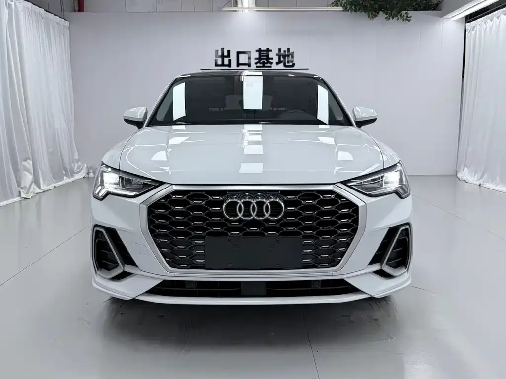 Audi Q3 Sportback — фото 7