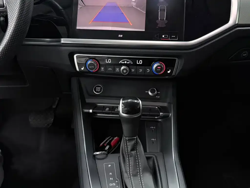 Audi Q3 Sportback — фото 4