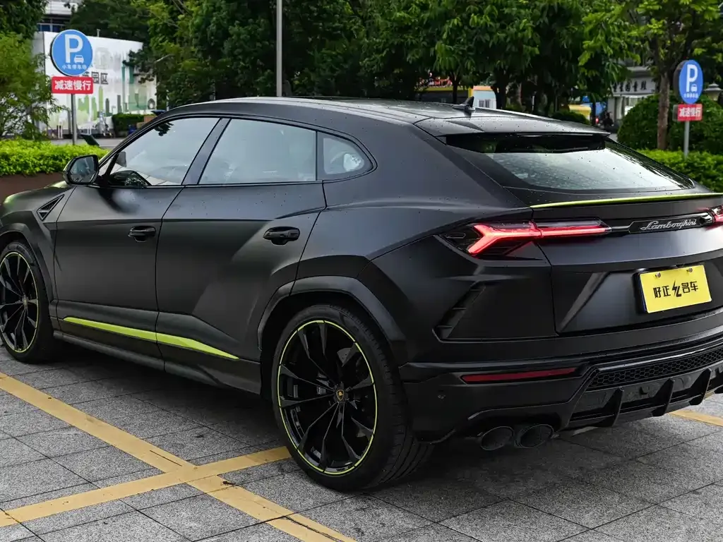 Lamborghini Urus — фото 4