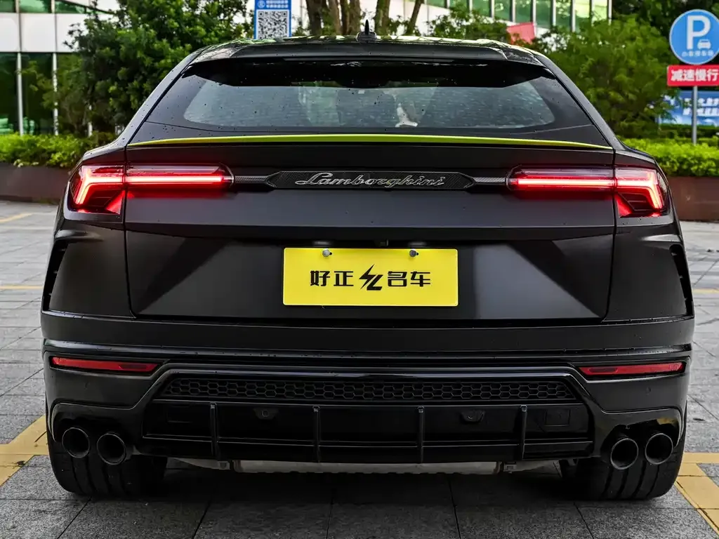 Lamborghini Urus — фото 8