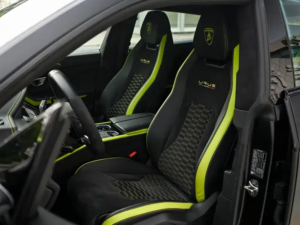 Lamborghini Urus — фото 10
